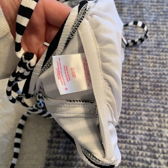 Swim Suit Top and pouch - Picture 7 of 11